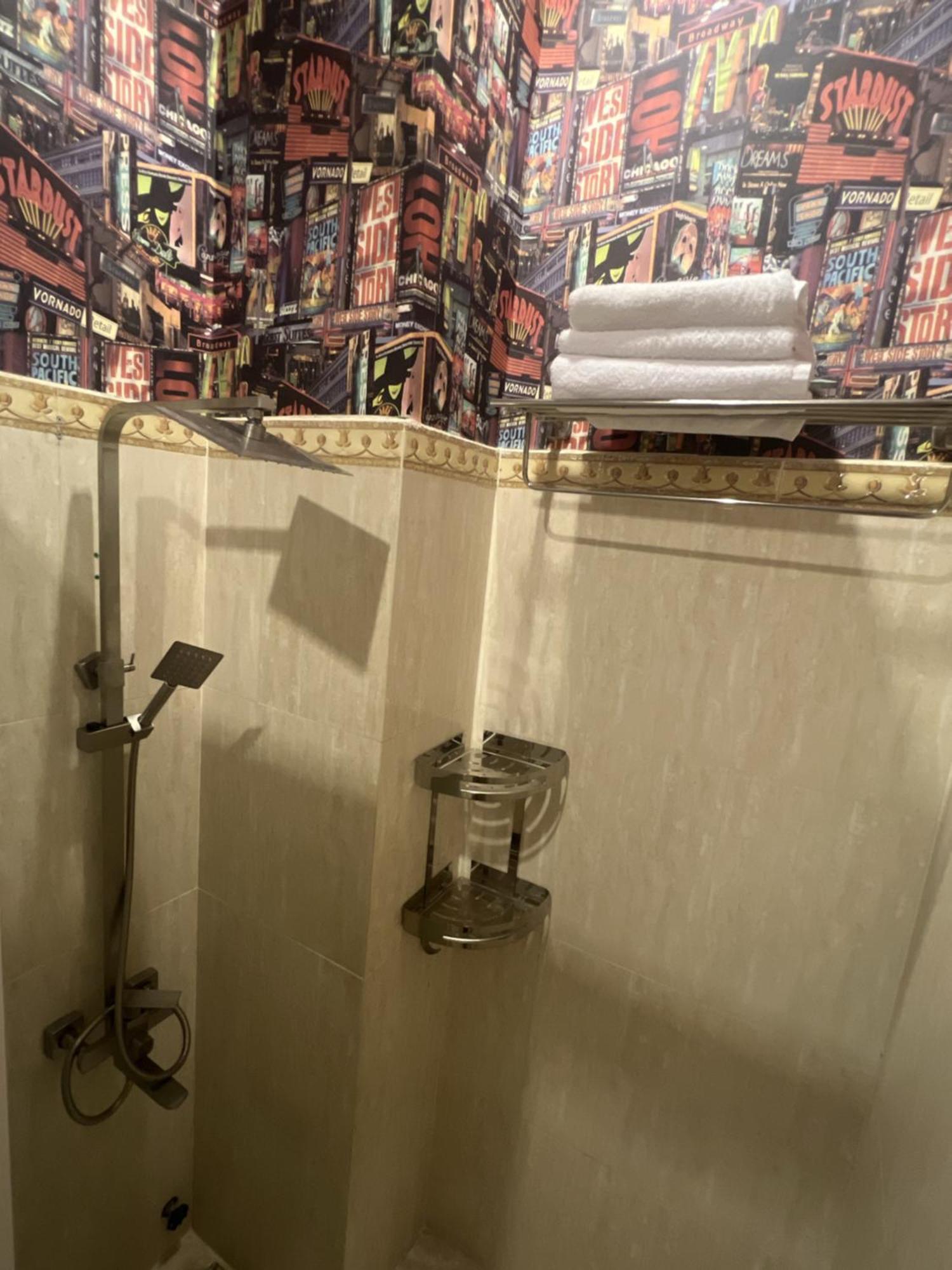 Hotel Thuan Phung Hung